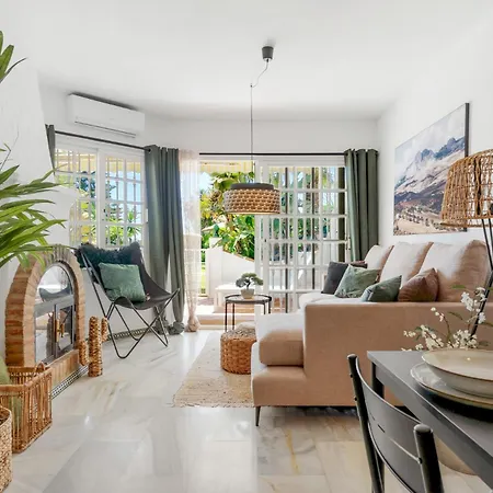 Vivi Homes - Mirazul Beachfront In Calahonda *