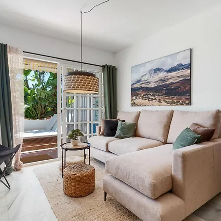Vivi Homes - Mirazul Beachfront In Calahonda *